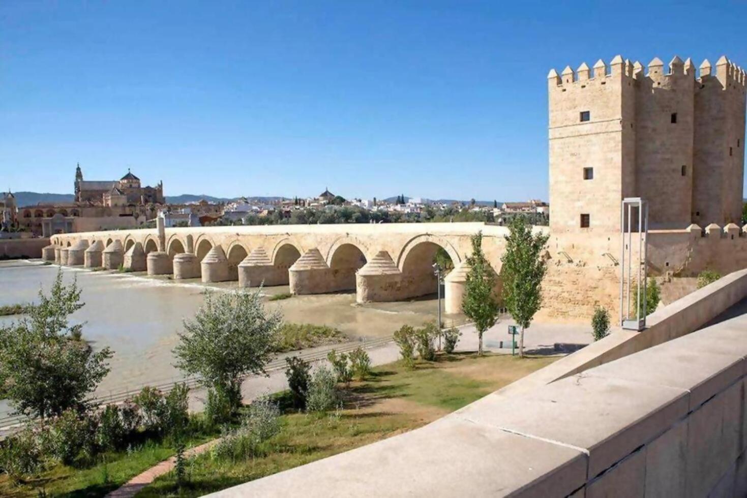 Calahorra Experience Apartment กอร์โดบา ภายนอก รูปภาพ